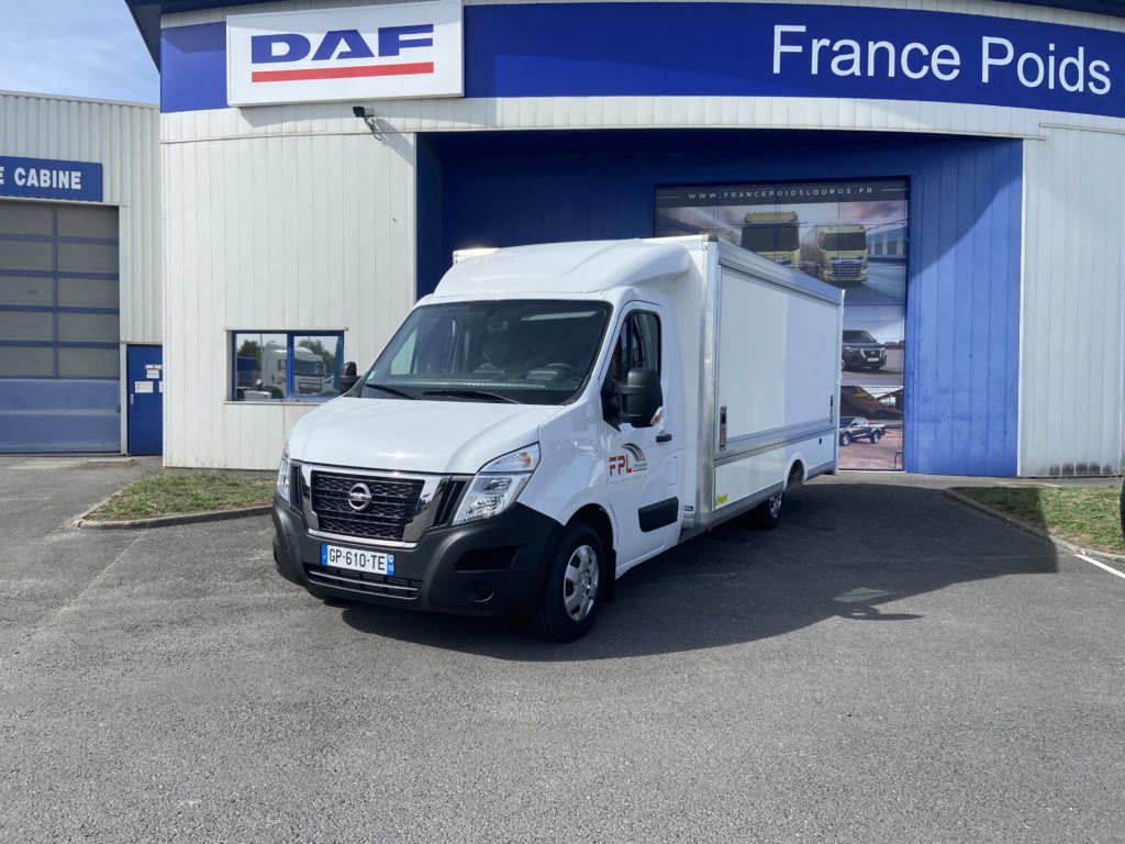 NISSAN INTERSTAR